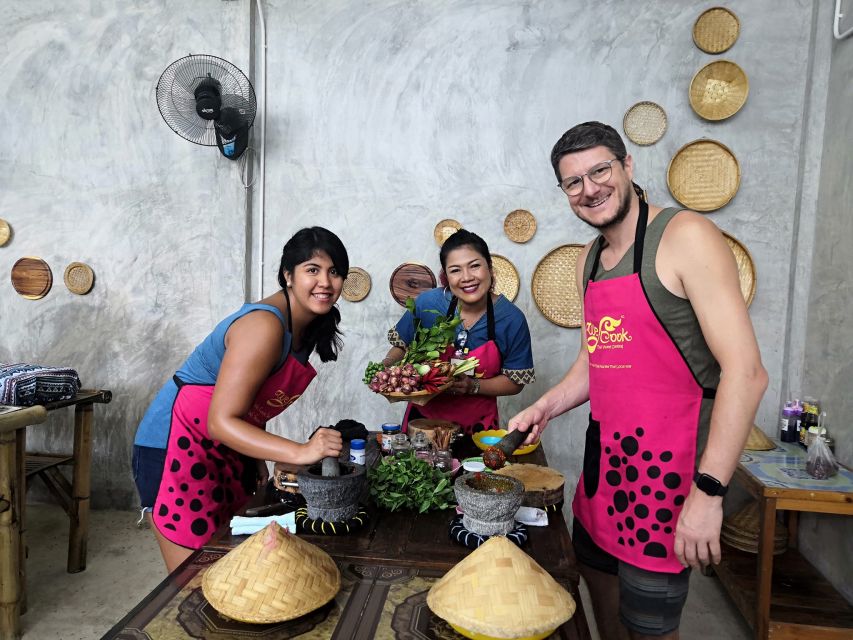 We Cook Thai Home Garden Cooking School - Picking your 6 dishes by category (and what that really means)
