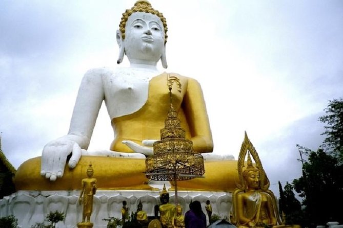 Wiang Kum Kam and Wat Phra That Doi Suthep Private Tour - The day starts at Wat Phrathat Doi Kham: a quieter mountain temple moment